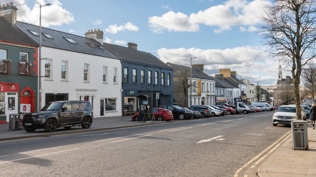 
                        31-frances-street-06.jpg, Newtownards, BT23 7DW