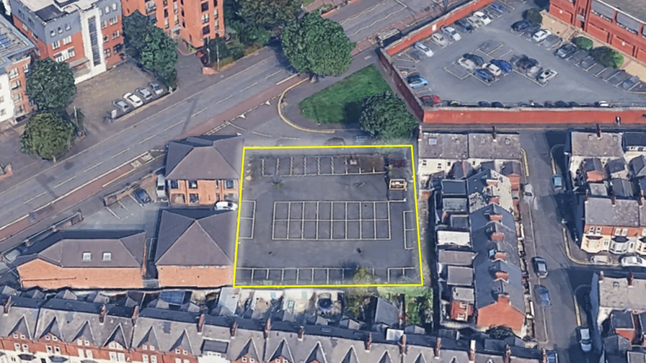 
                        front.png, Belfast, BT4 3AL