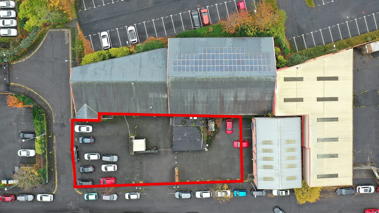 
                        front2.jpg, Belfast, BT1 3AH