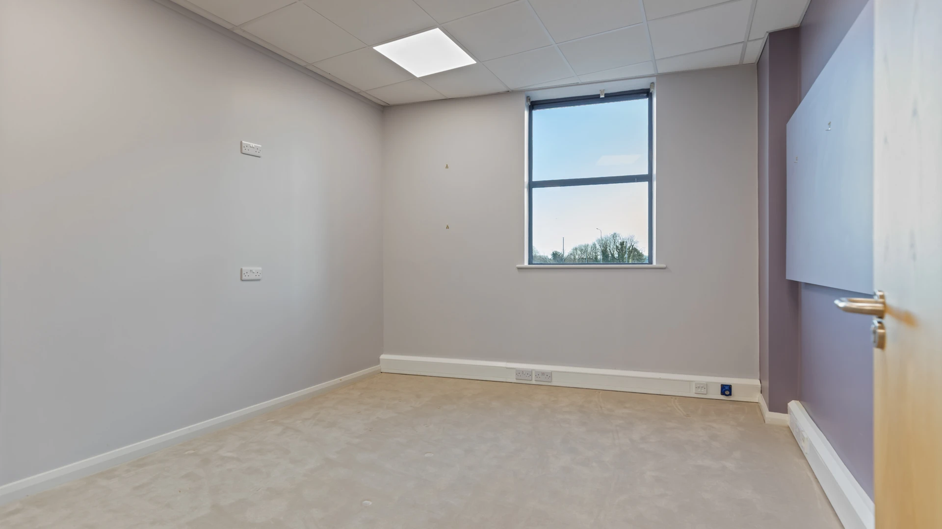 1 Garvey Studios, 2-14 Longstone Street