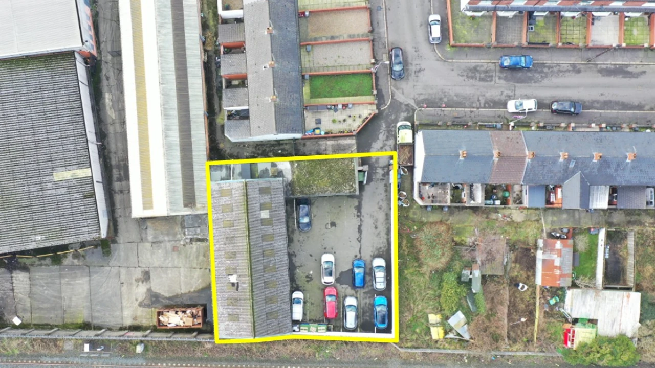 
                        1b.jpg, Belfast, BT15 3PX