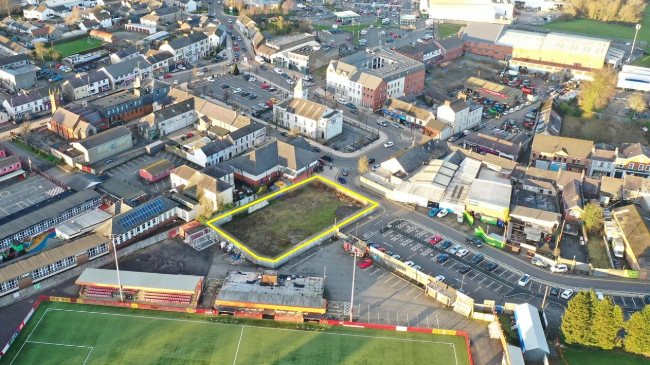 
                        webfront.jpg, Ballyclare, BT39 9BB