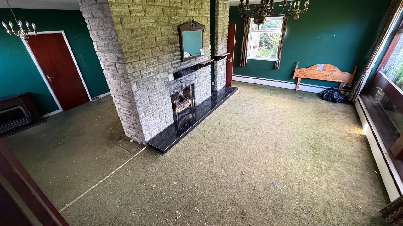 
                        10.jpeg, Belfast, BT8 8DW