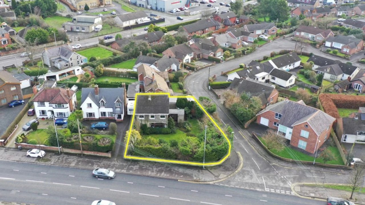 
                        webfront.jpg, Belfast, BT8 8DW