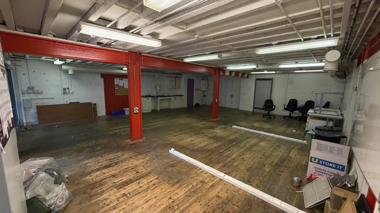 
                        img_1520.jpeg, Belfast, BT1 2ED