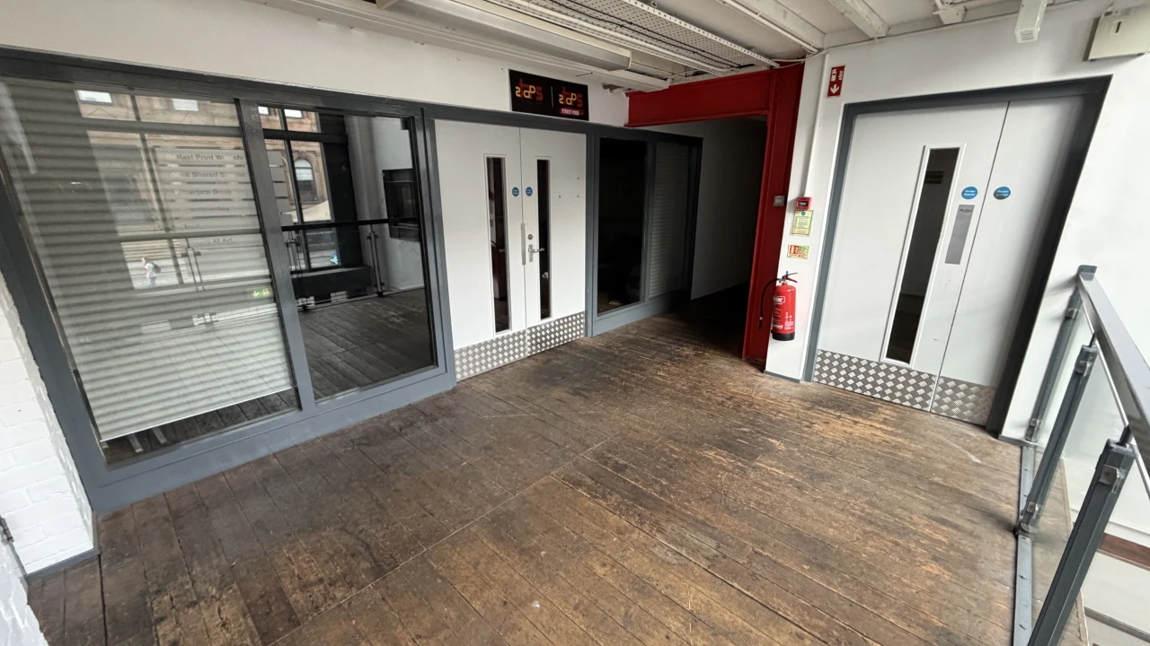 
                        img_1523.jpeg, Belfast, BT1 2ED