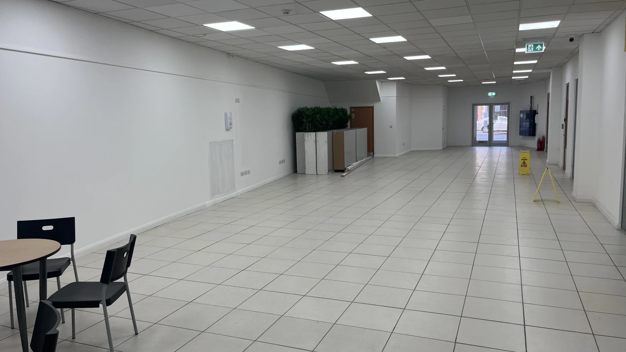 
                        image00014.jpeg, Antrim, BT41 4AY