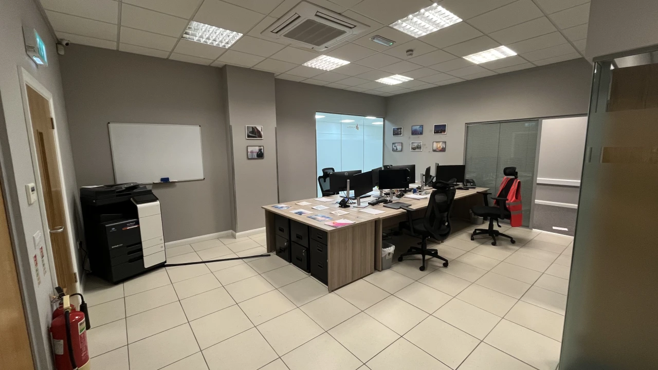 
                        image00031.jpeg, Antrim, BT41 4AY