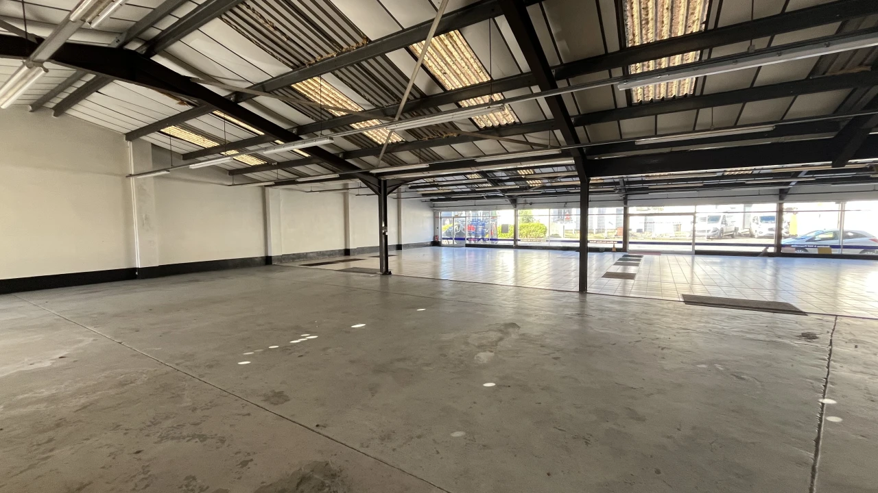 
                        image00028.jpeg, Ballyclare, BT39 9BW