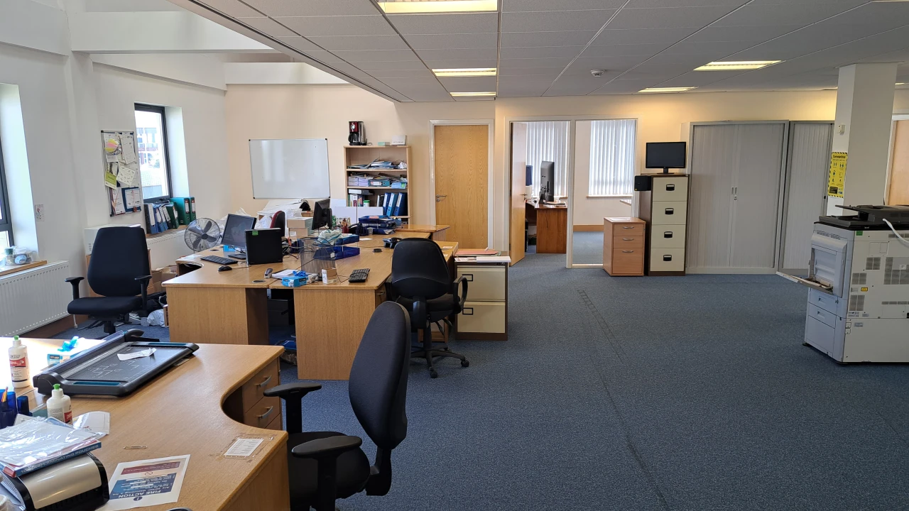 
                        20230816_104159.jpg, Belfast, BT5 6BQ