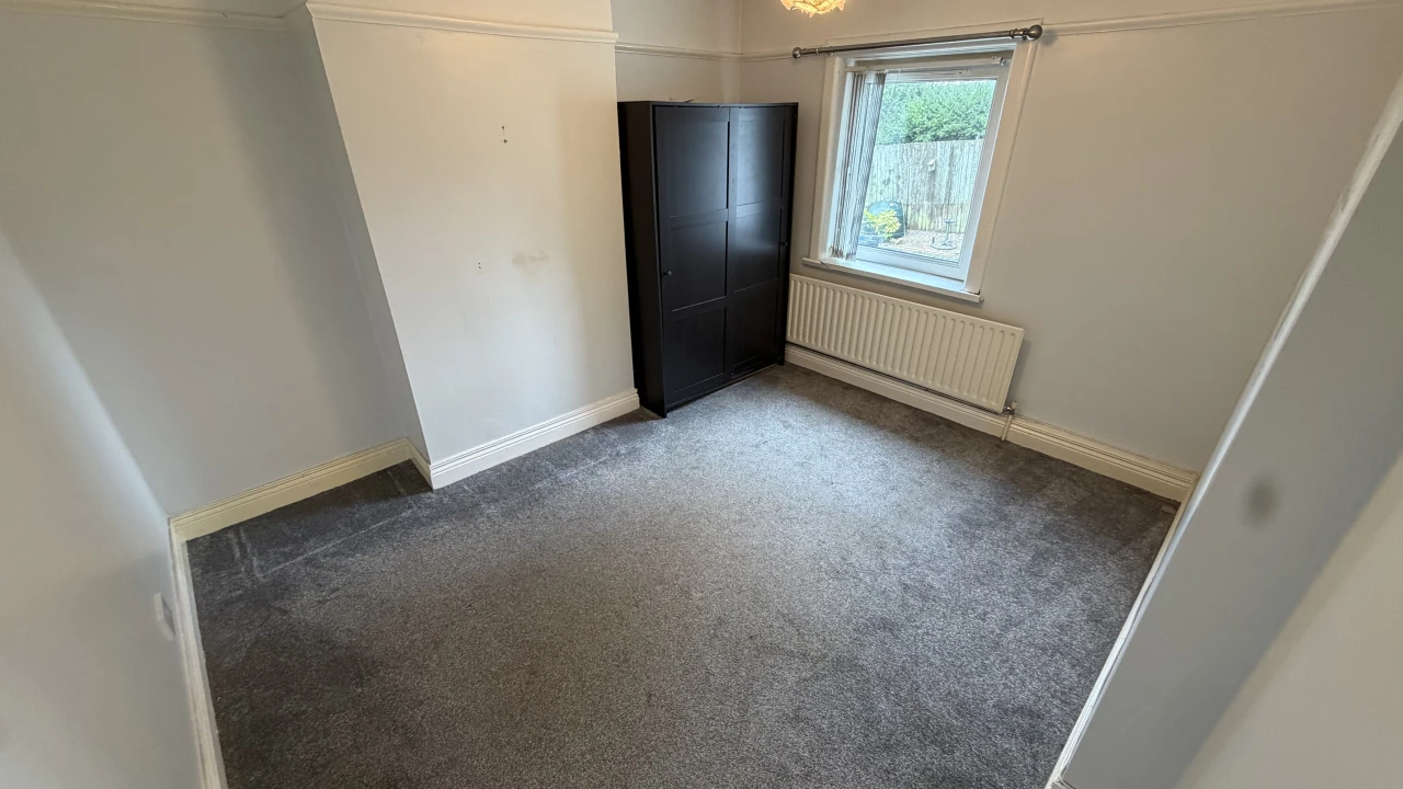 
                        10.jpeg, Belfast, BT11 8FY