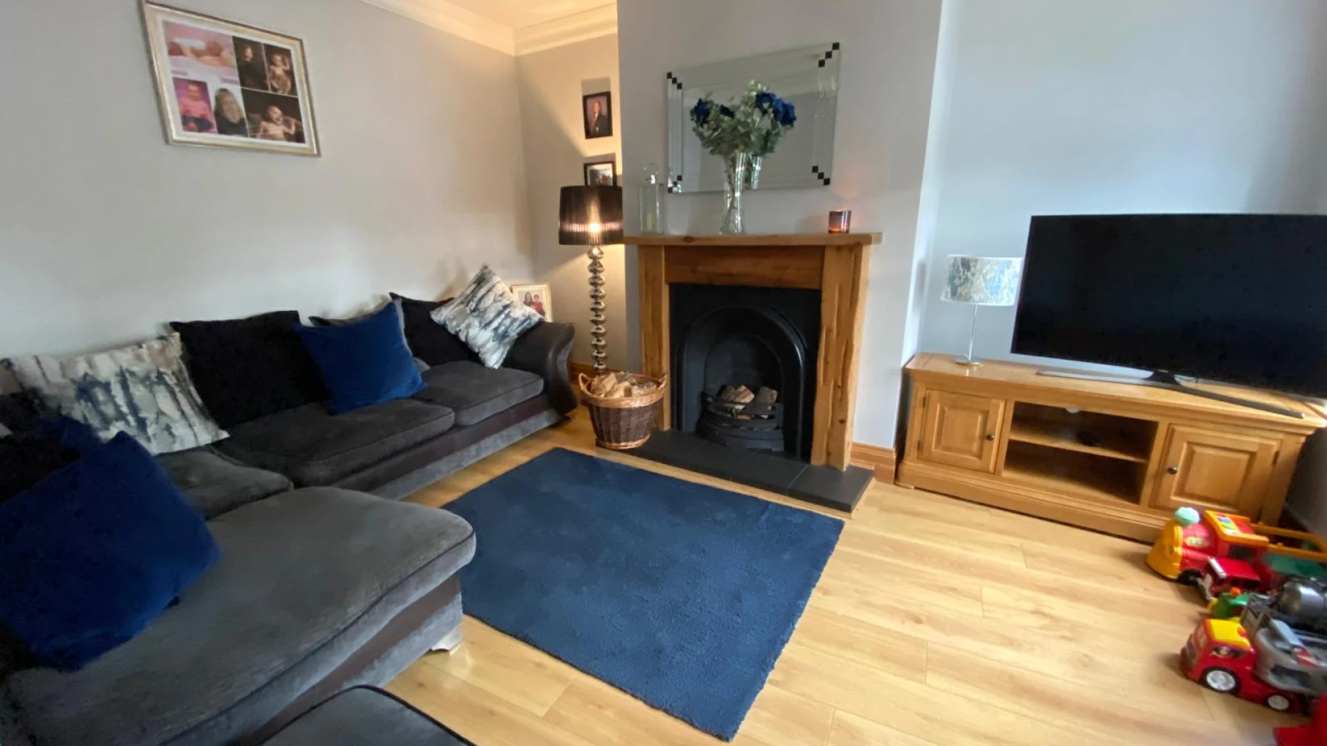 15 The Oaklands
