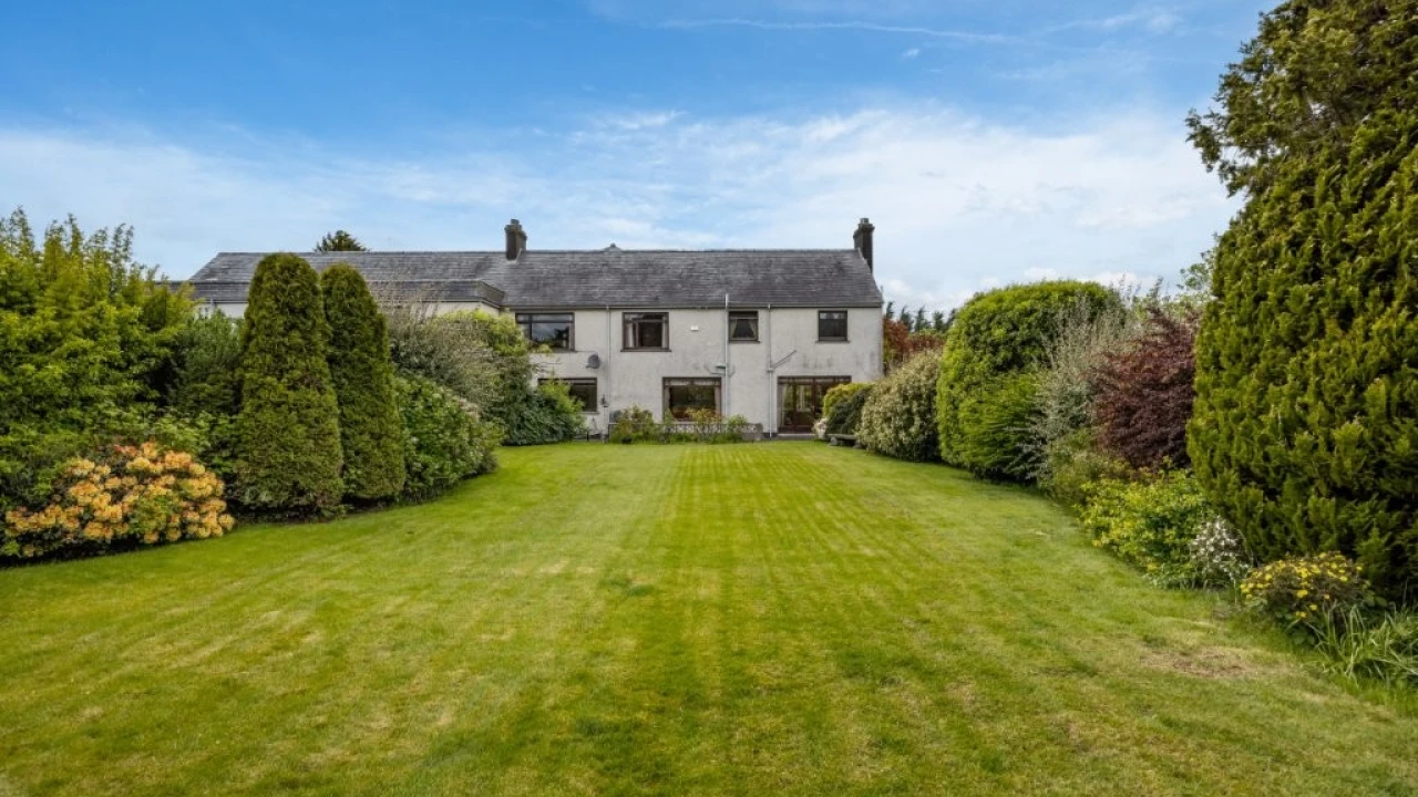 
                        736-saintfield-road--62.jpg, Belfast, BT8 8AT