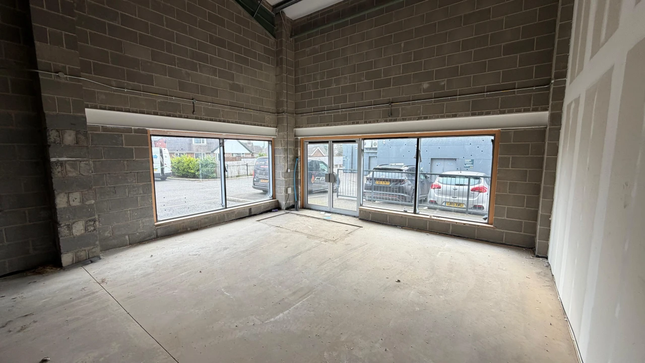 
                        6.jpeg, Belfast, BT8 8BT