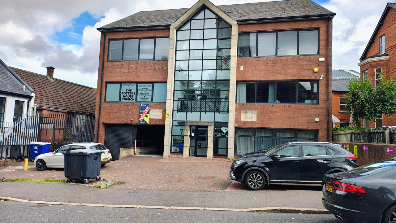 
                        1000019155a.jpg, Belfast, BT9 6FL