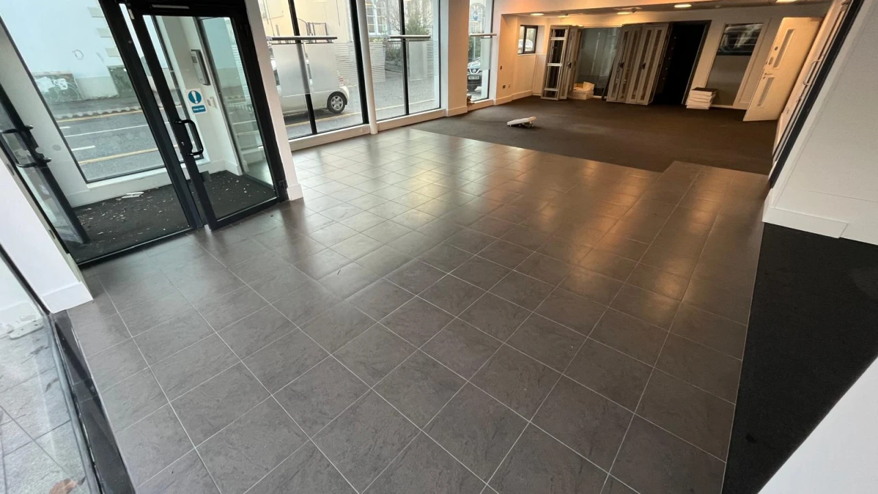 
                        img-20251031-wa0027.jpg, Belfast, BT7 1ND