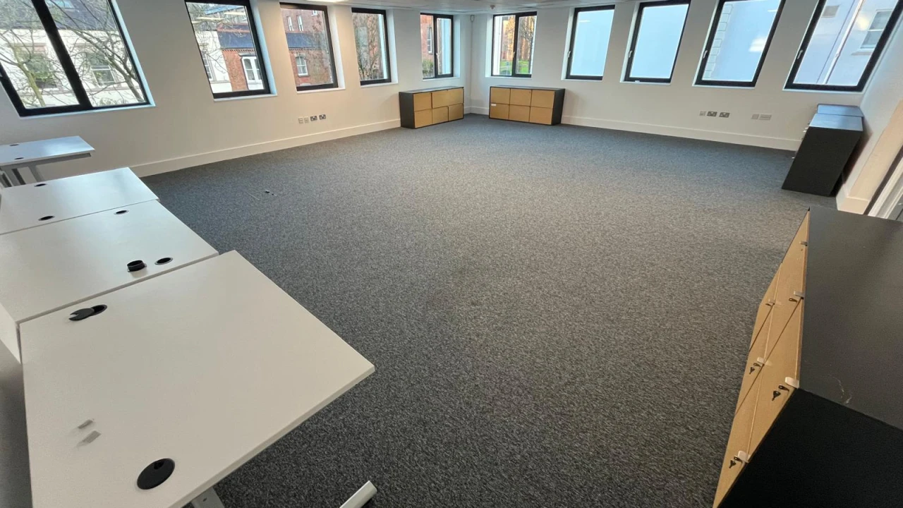 
                        img-20251031-wa0028.jpg, Belfast, BT7 1ND