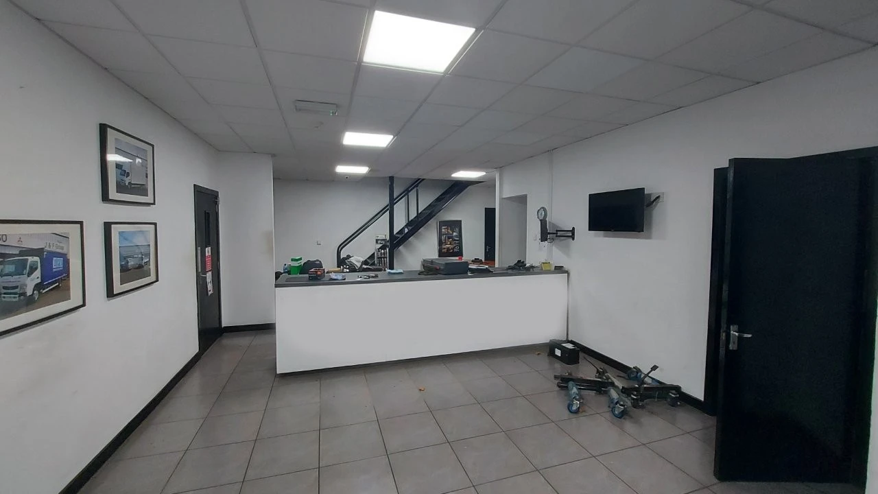 
                        20221118_113112.jpg, Mallusk, BT36 4PP