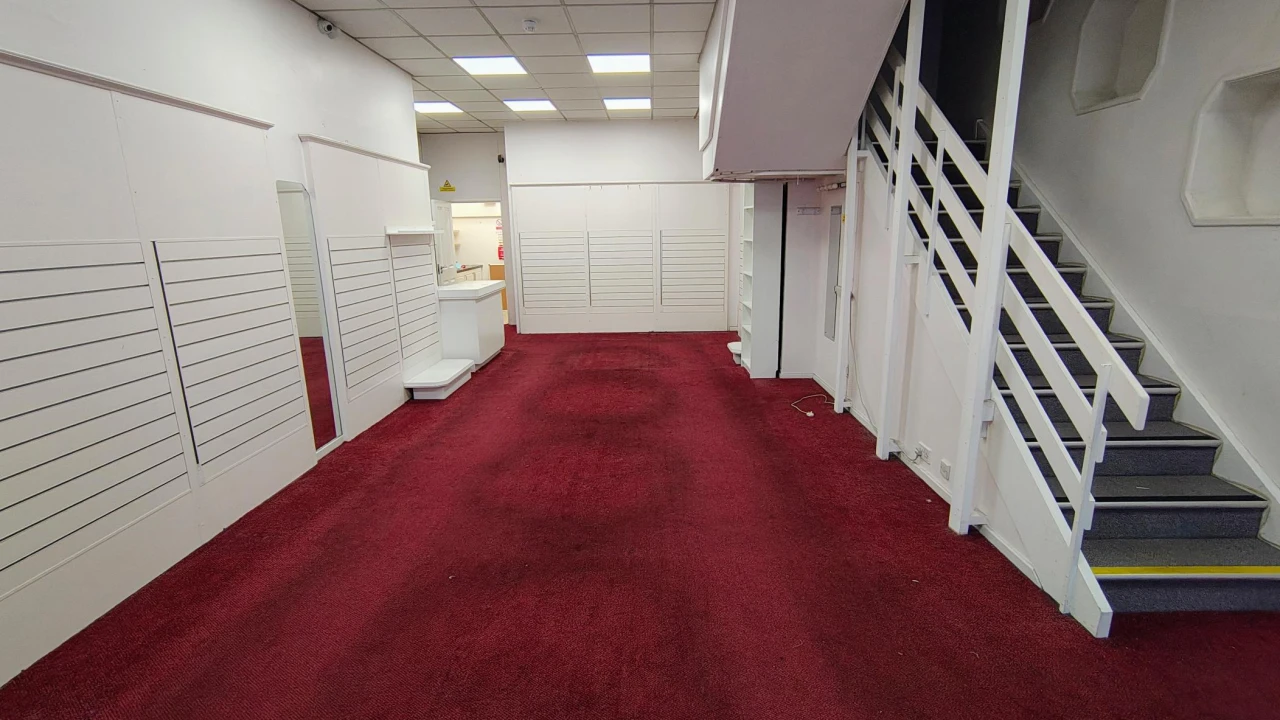 
                        img_20260127_151324138_hdr_ae.jpg, Belfast, BT9 7EJ