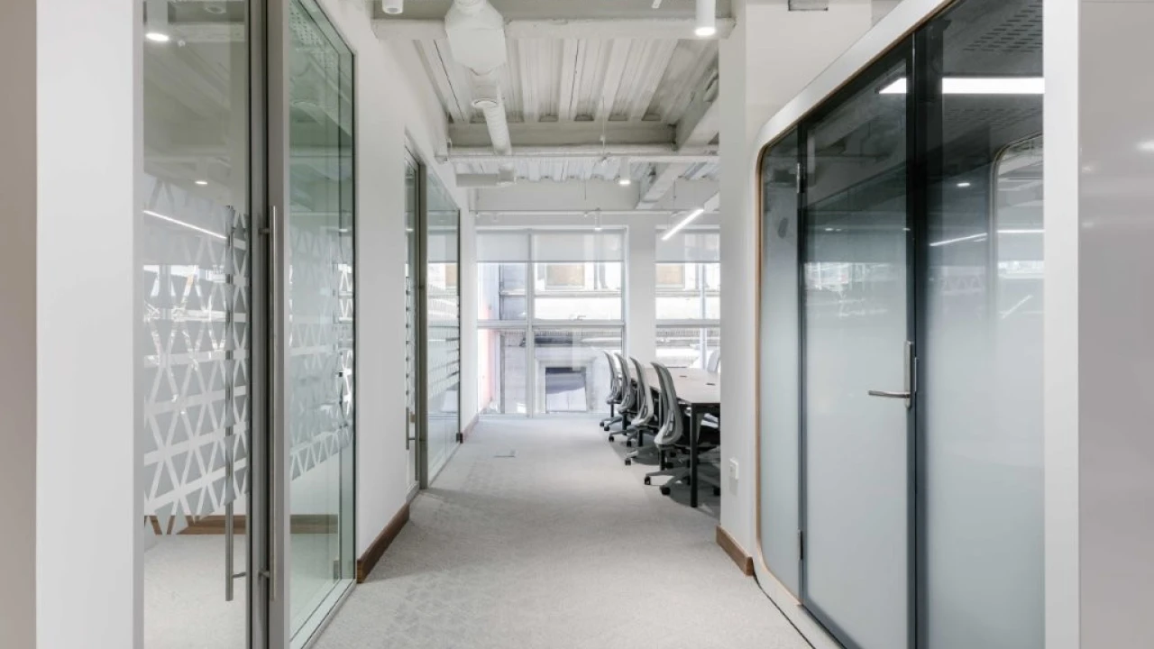 
                        ap-suite-301-14.jpg, Belfast, BT1 4GF