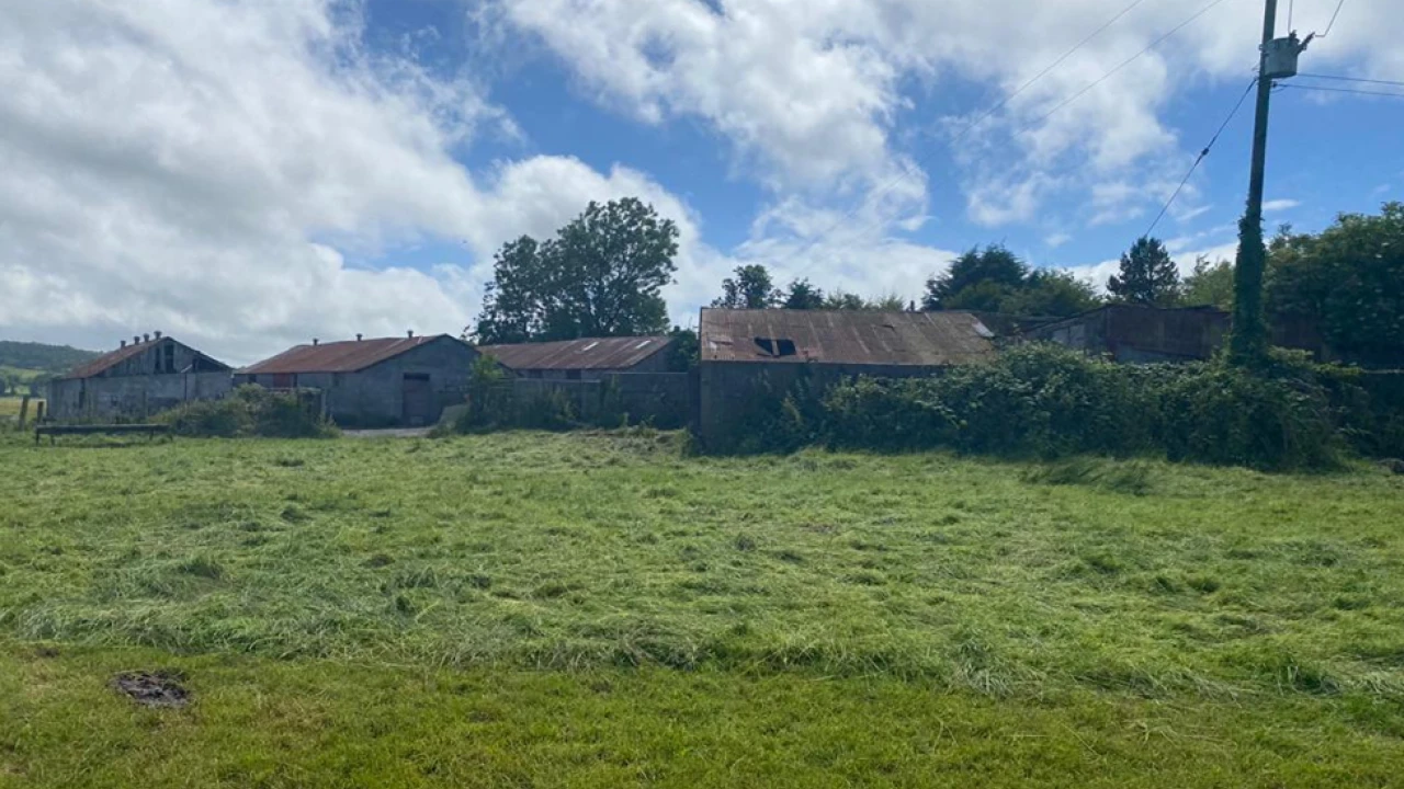 
                        web3.png, Hillsborough, BT26 6BN