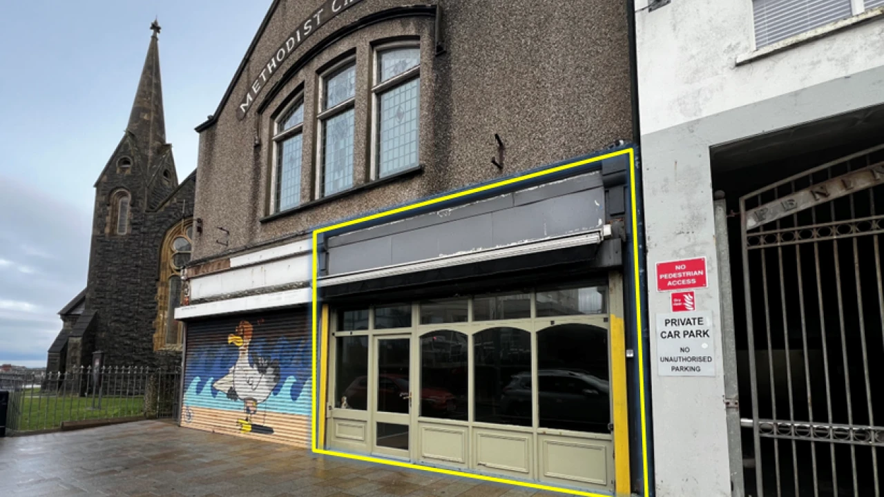 
                        webfront.png, Portrush, BT56 8DX