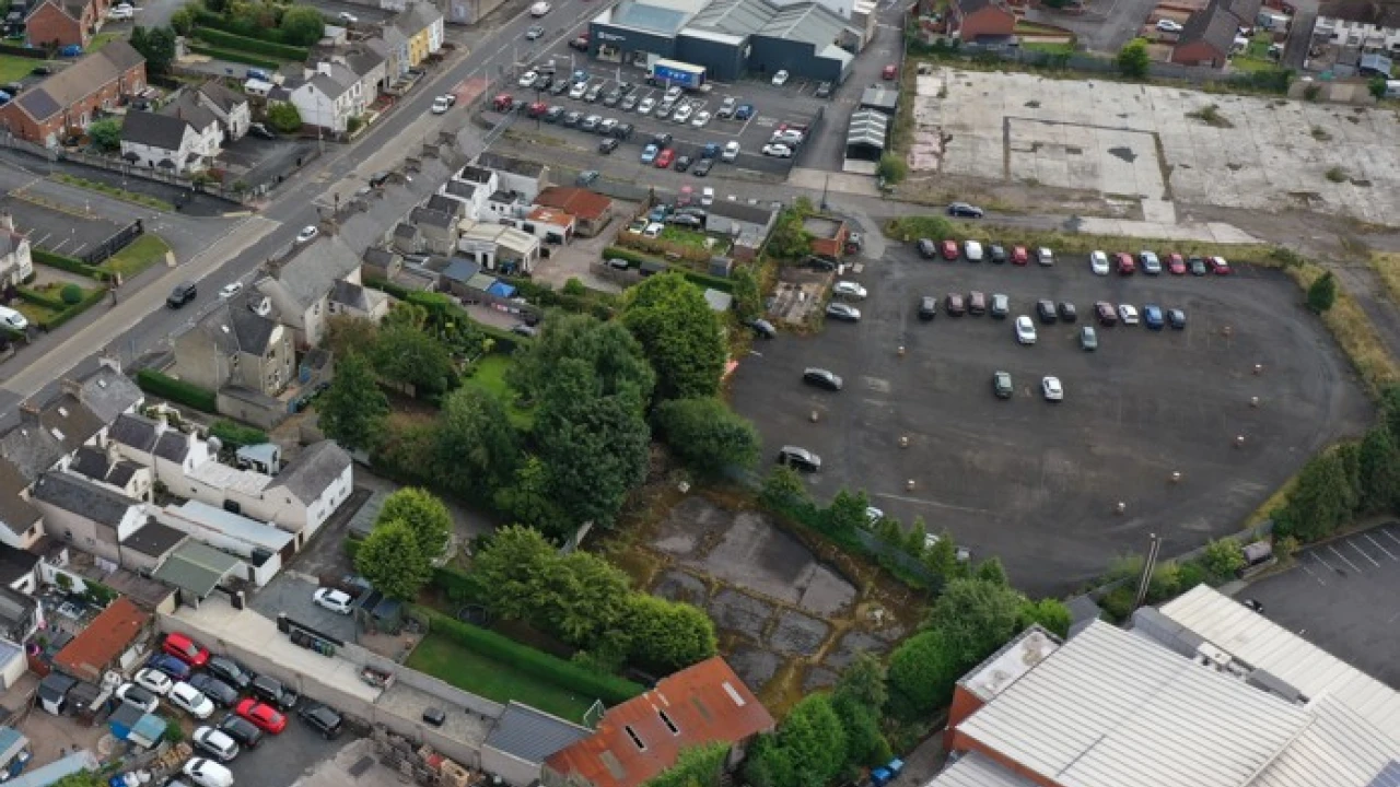 
                        photo2.jpg, Lurgan, BT67 9DR