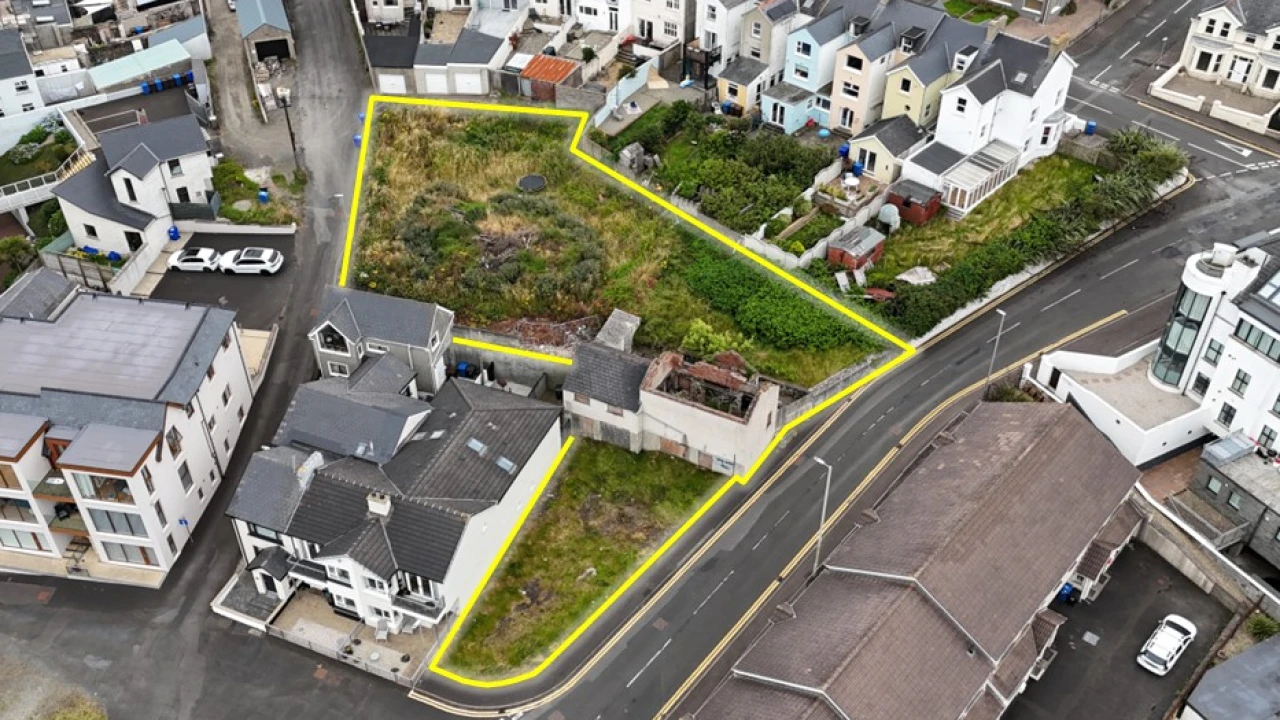 
                        webfront.jpg, Portstewart, BT55 7AT