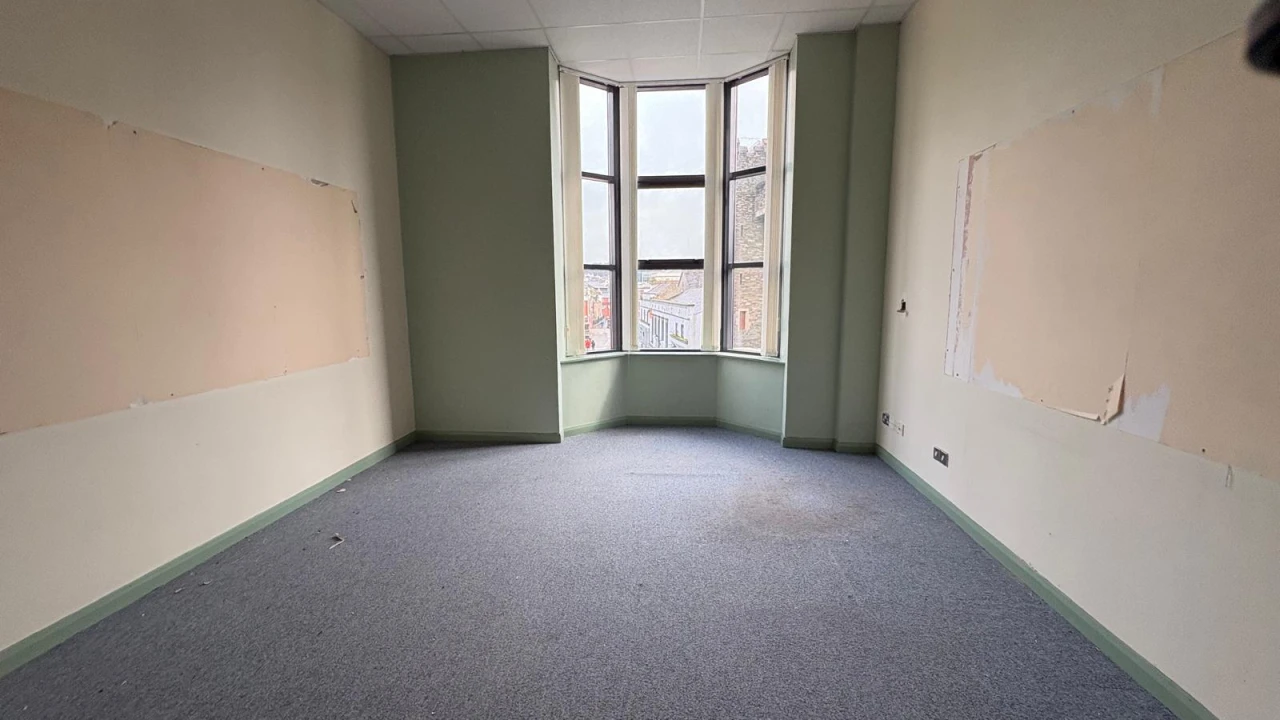 
                        3.JPG, Derry, BT48 6BT