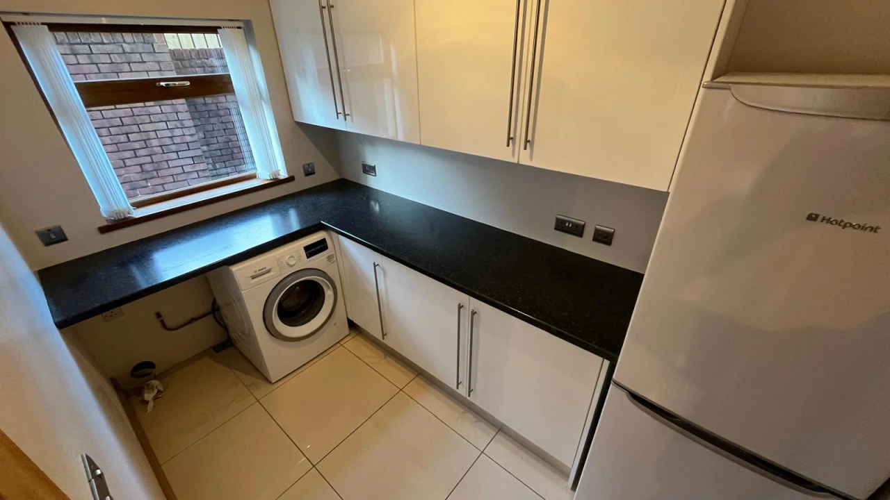 
                        img-20251110-wa0068.jpg, Belfast, BT15 5HL