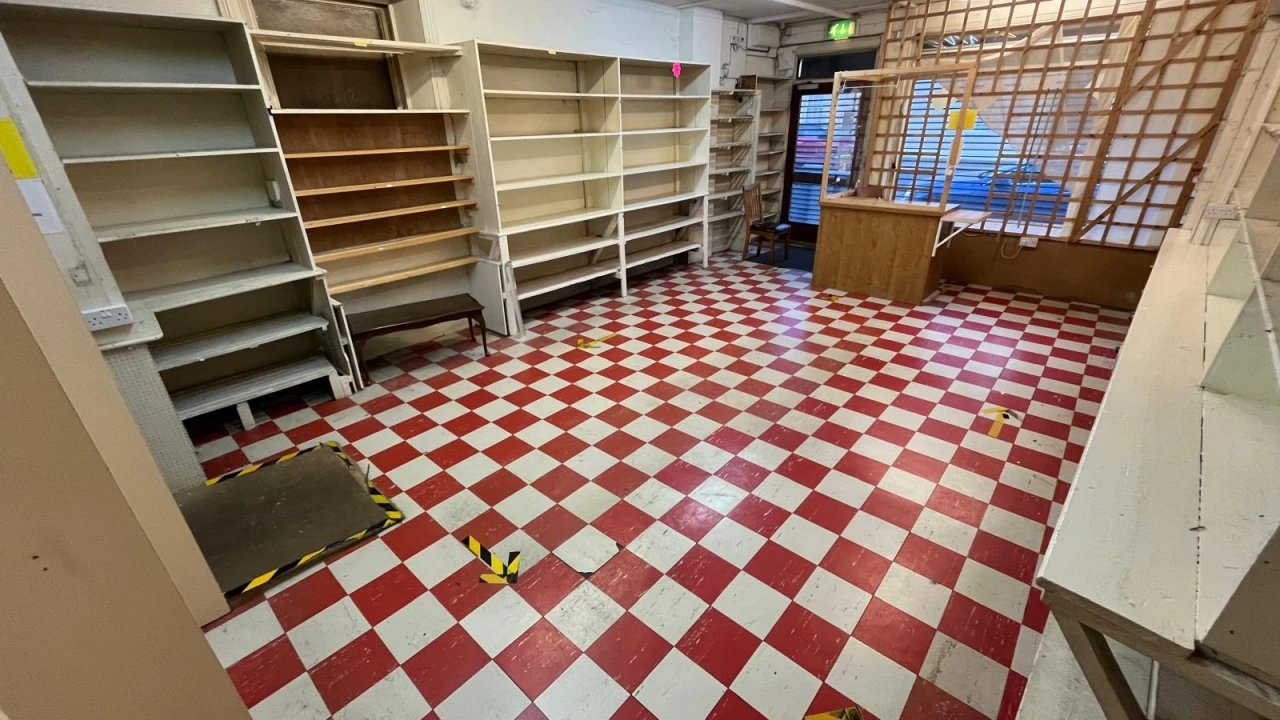 
                        img-20251030-wa0001.jpg, Newry, BT34 4BH