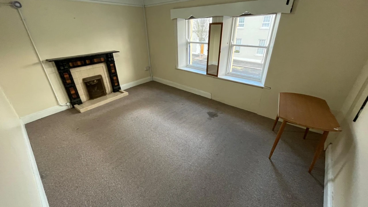 
                        img-20251030-wa0003.jpg, Newry, BT34 4BH