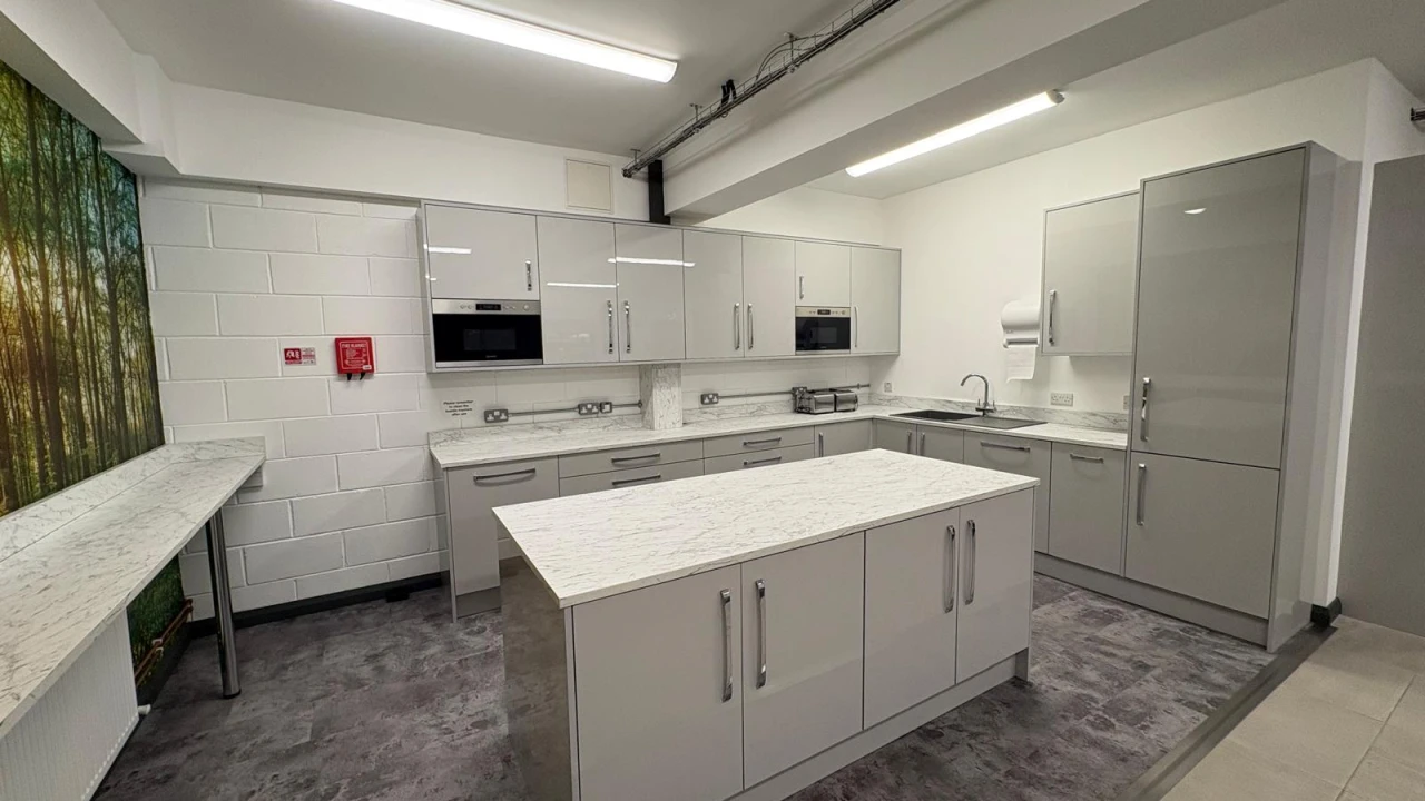 
                        img-20260121-wa0044.jpg, Derry / Londonderry, BT47 6UQ