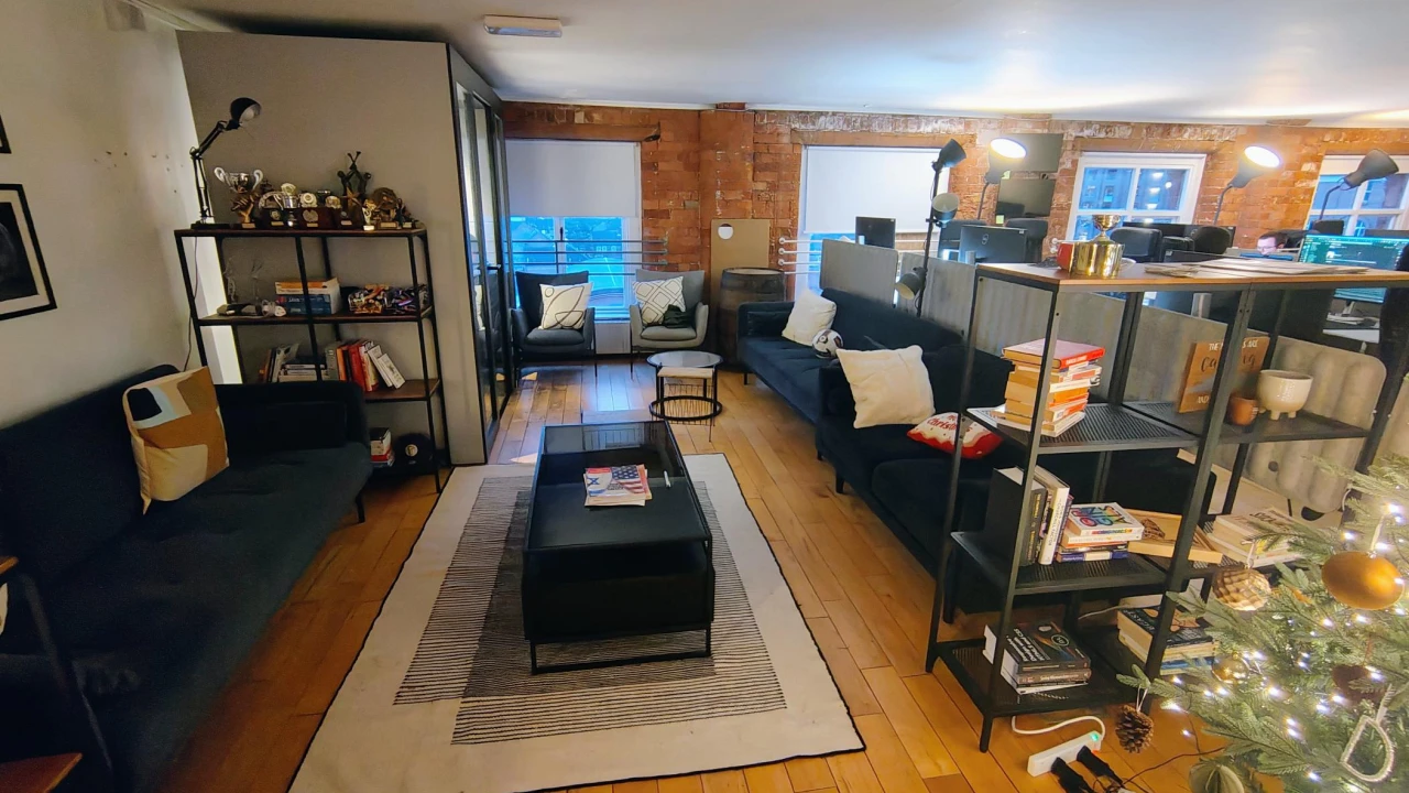 
                        img_20251203_160906566_hdr_ae.jpg, Belfast, BT2 8HD