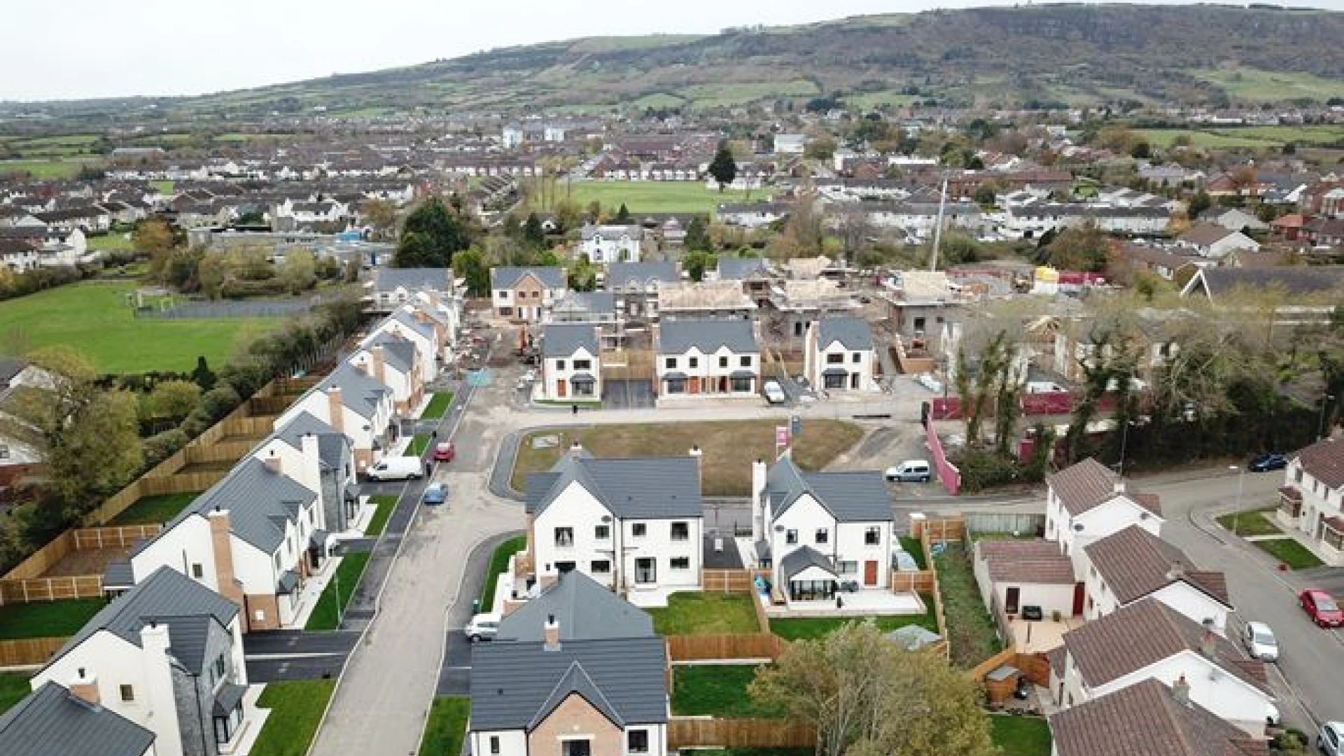 Lands to the rear of Chantry Gardens, Station Road