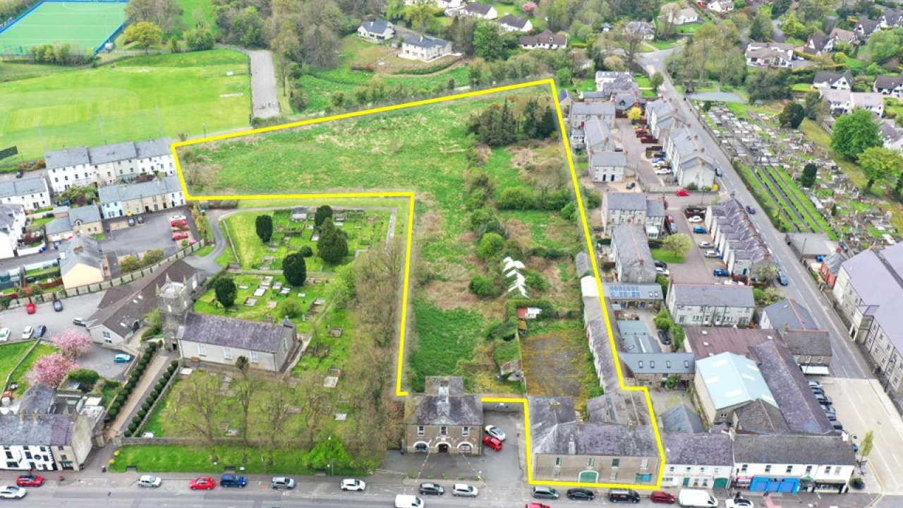 
                        webfront.jpg, Saintfield, BT24 7AB