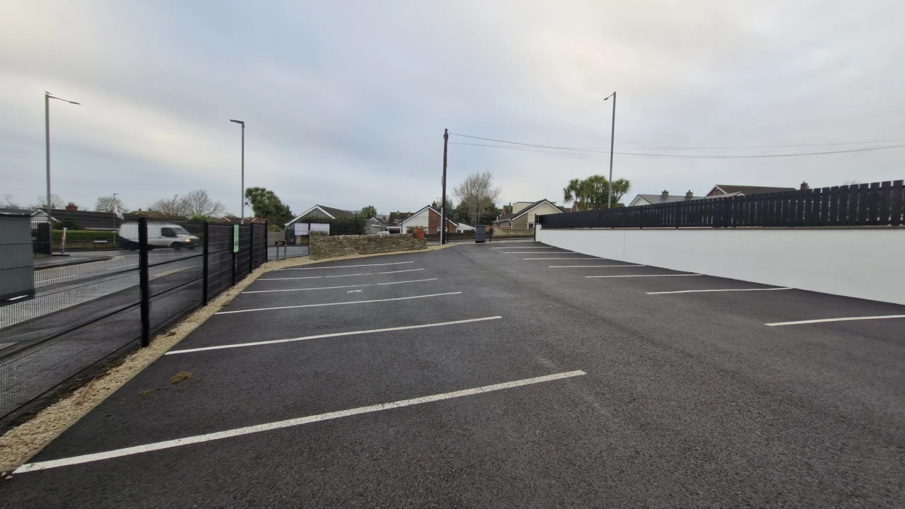 
                        20251205_092051_resized_1.jpg, Carrickfergus, BT38 7QN