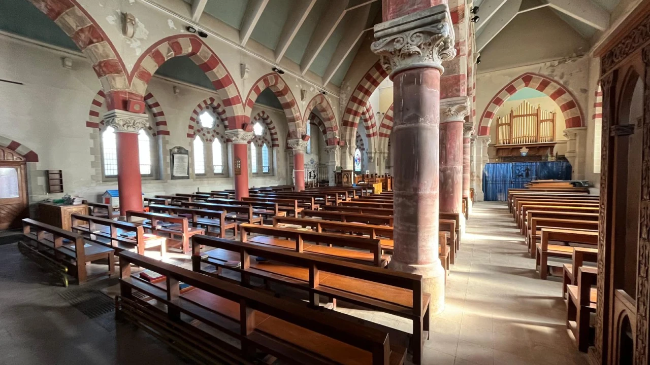 
                        3.jpg, Belfast, BT14 7ED